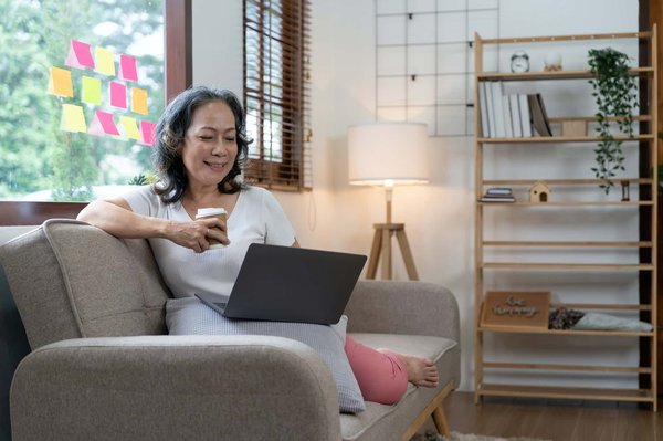 Bien-être et autonomie des résidents grâce au design d'intérieur